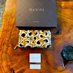 Gucci Leopard Print Wallet Zipper